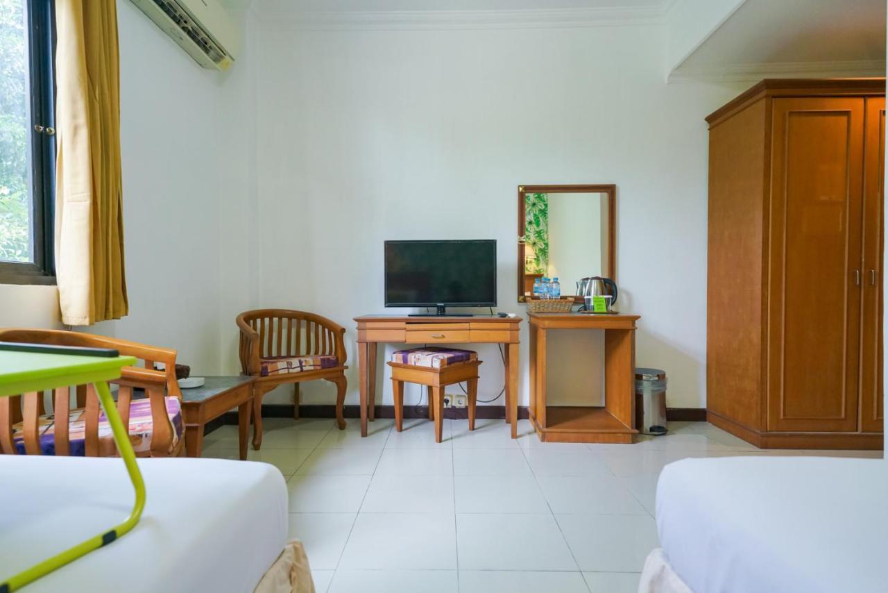 Urbanview By Millenium Hotel Pangkal Pinang Extérieur photo