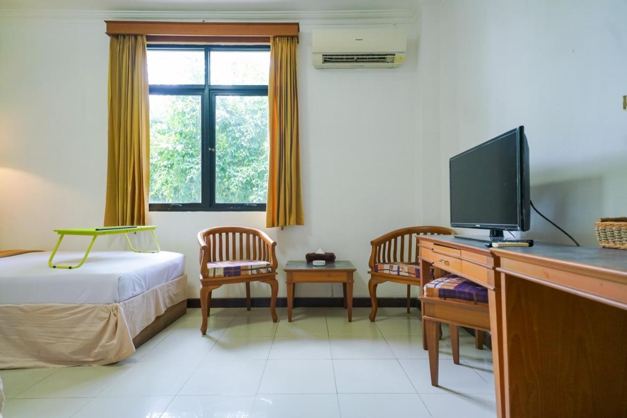 Urbanview By Millenium Hotel Pangkal Pinang Extérieur photo