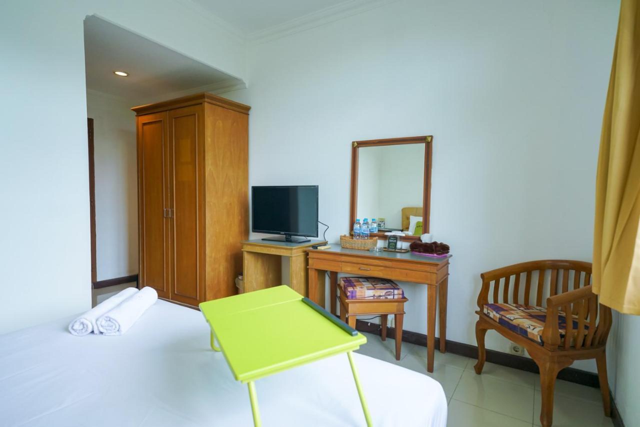 Urbanview By Millenium Hotel Pangkal Pinang Extérieur photo